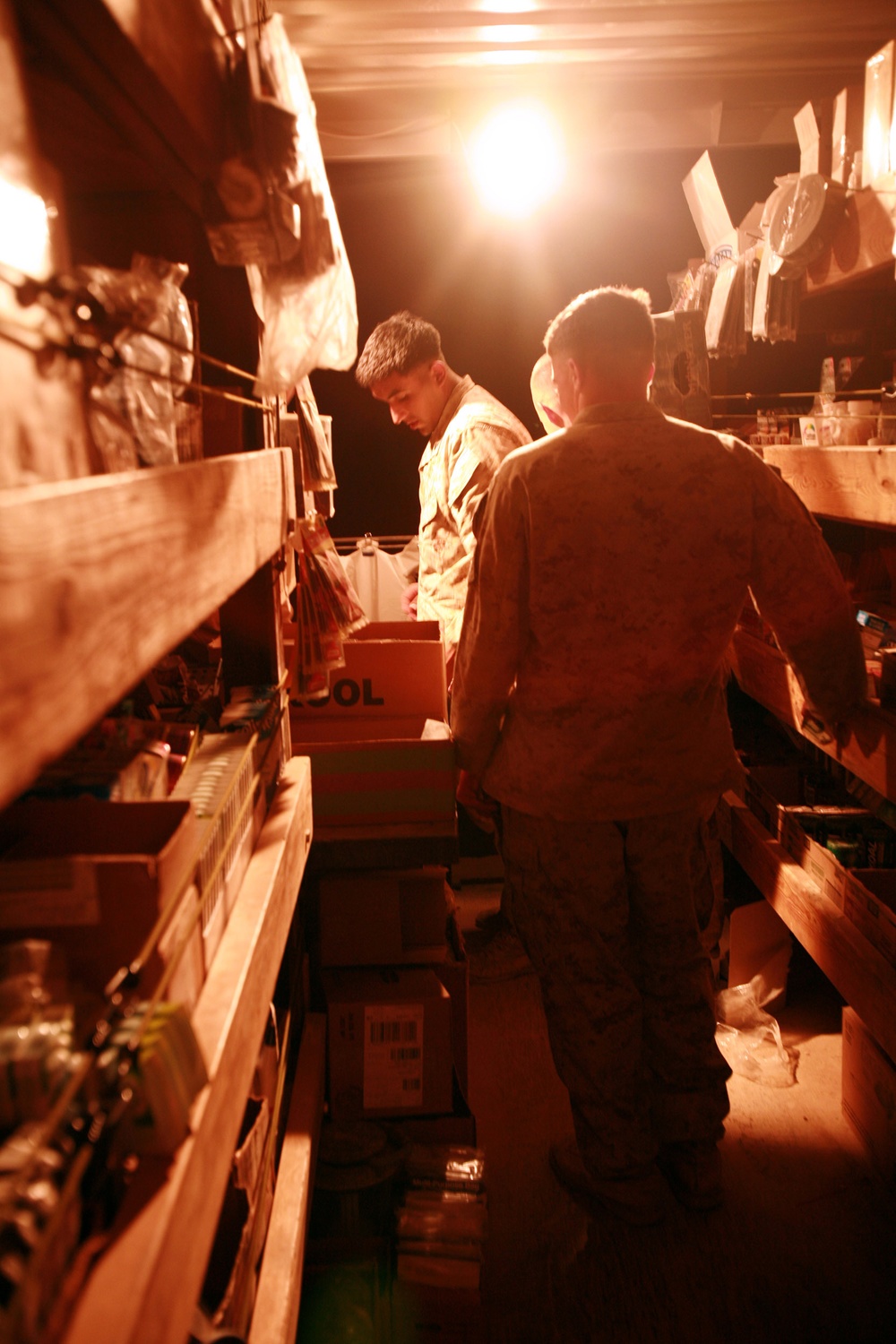 Mobile exchange brings goods to Marines