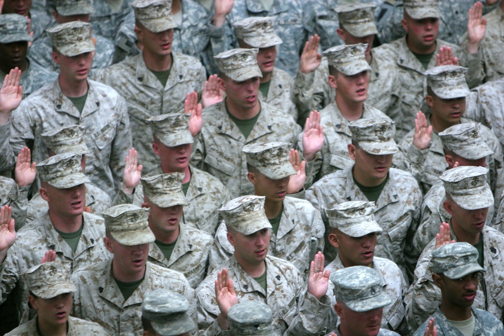 Commander of Troops in Iraq Reenlists 3rd MAW Marines and Sailors