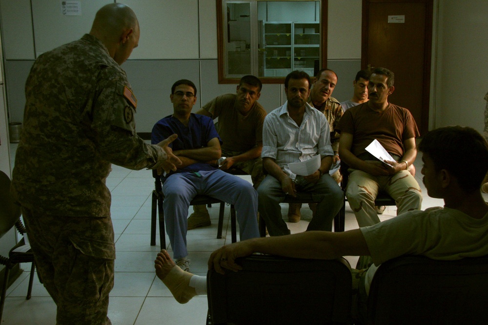 IA soldiers learn new medical procedures