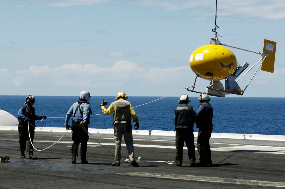 Placing a decoy launching system