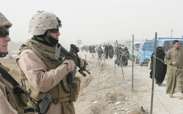2/24 Marines assist Iraqi police