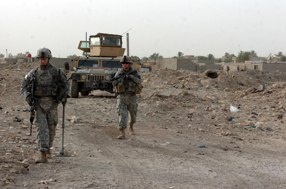 Infantryman rejoins military to lead troops into combat - Soldier's Afghanistan experience leads to successful OIF tour