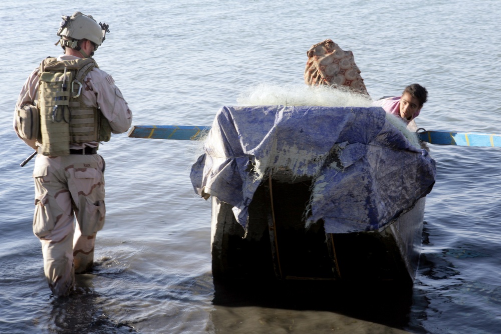 Waterborne operations in Anbar province