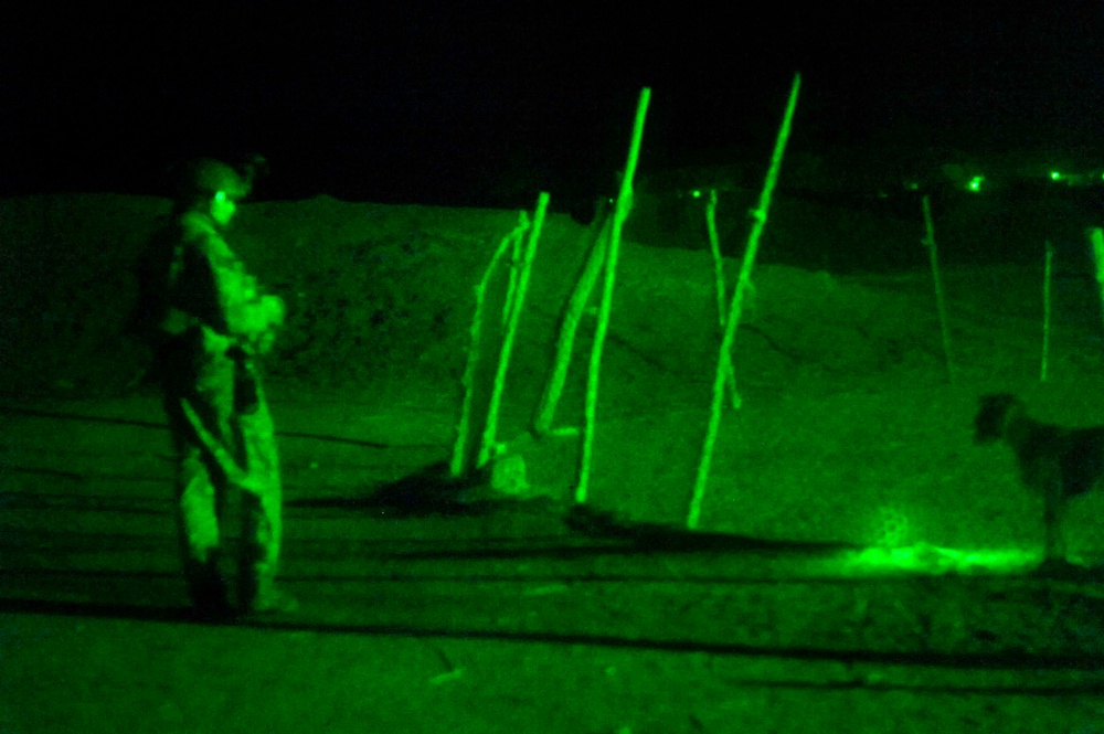 Human 'Predators' Hunt Insurgents in Northeastern Iraq