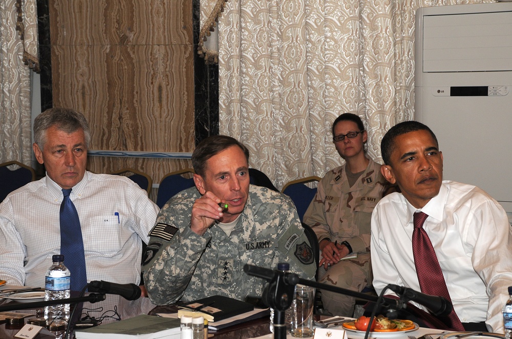 Obama, Senators, Receive Briefing From Top U.S. Commander
