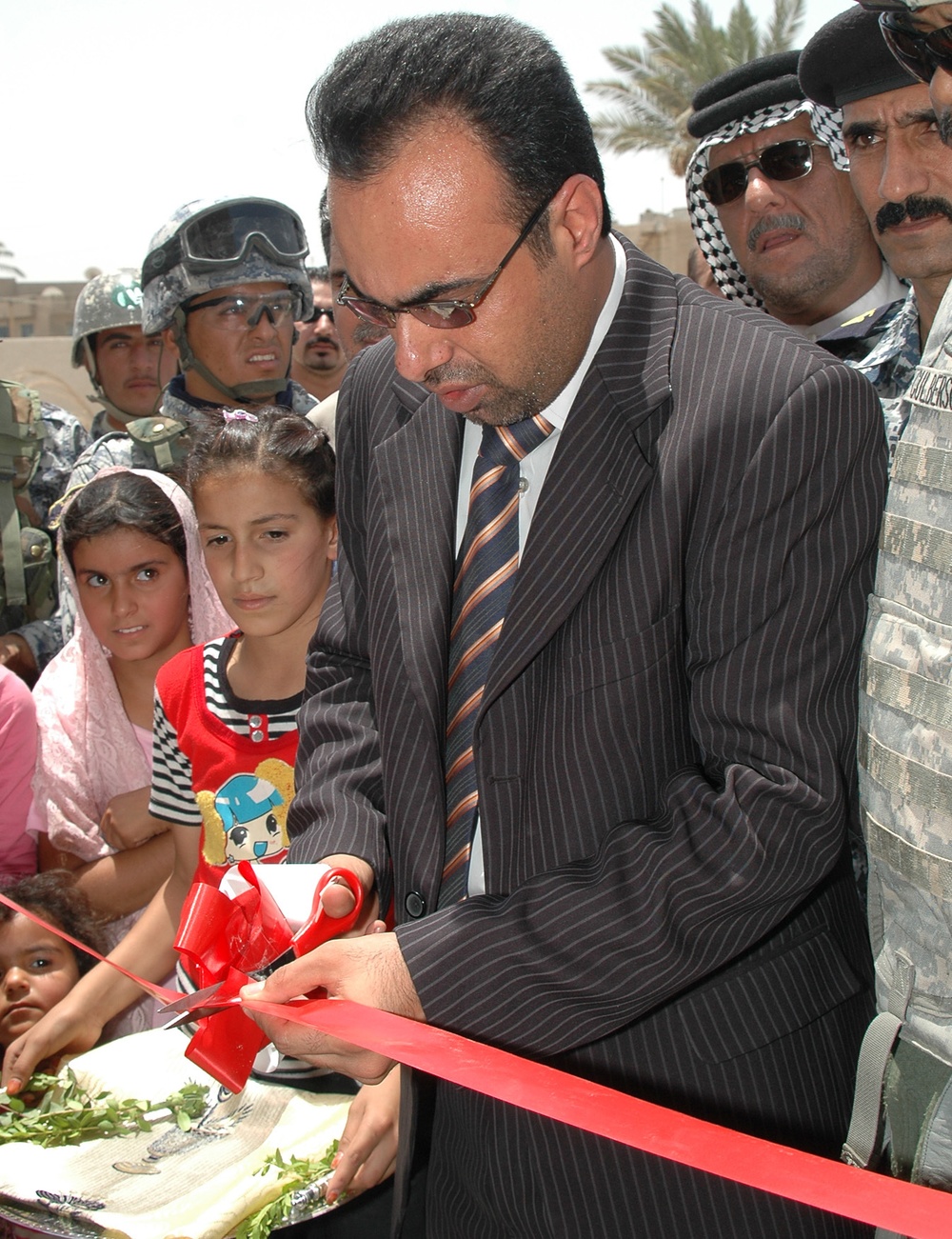 Al-Ferdous school opens in New Baghdad