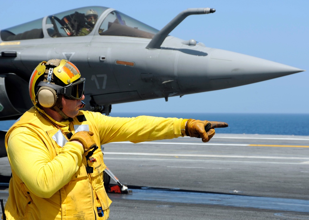 Combined French and American carrier qualifications aboard USS Roosevelt