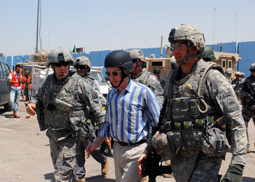 U.S. Ambassador Tours Sadr City, Talks With Top Leaders