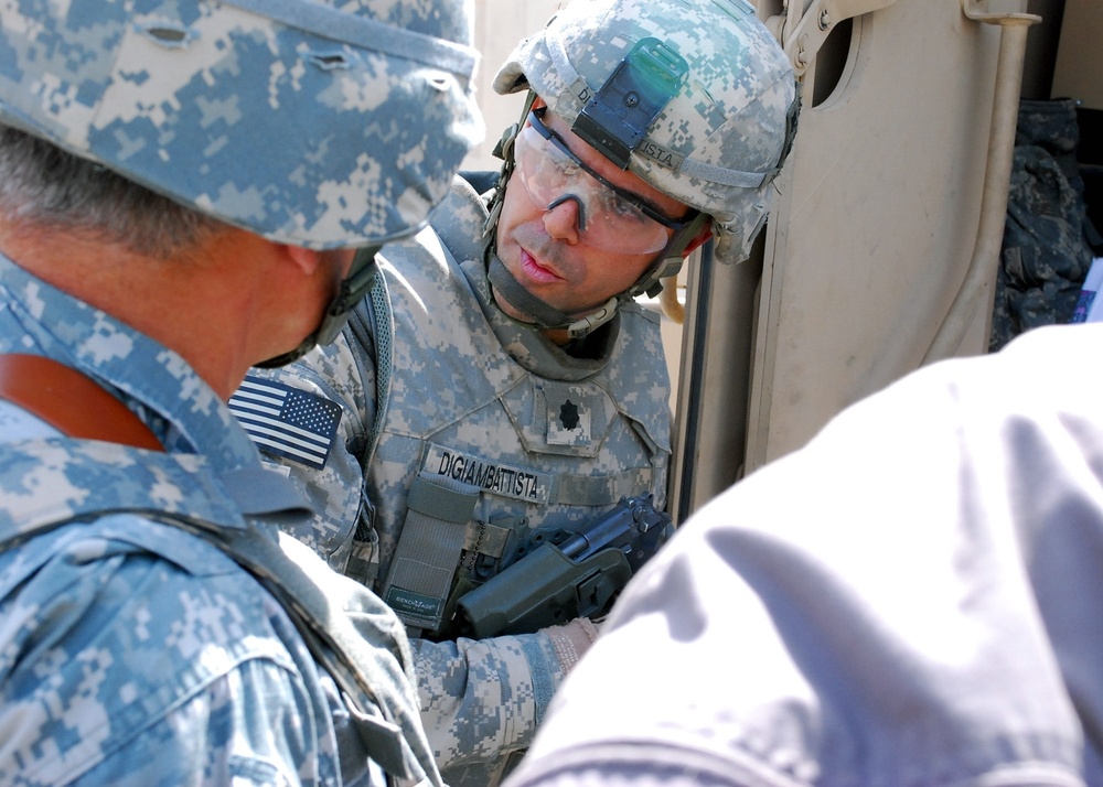 CG welcomes Army Chief of Staff to MND-B