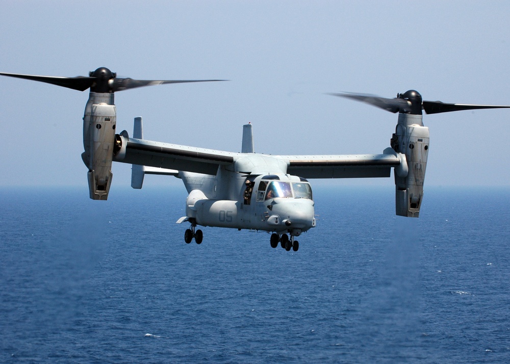 MV-22 Osprey lands on USS Iwo Jima
