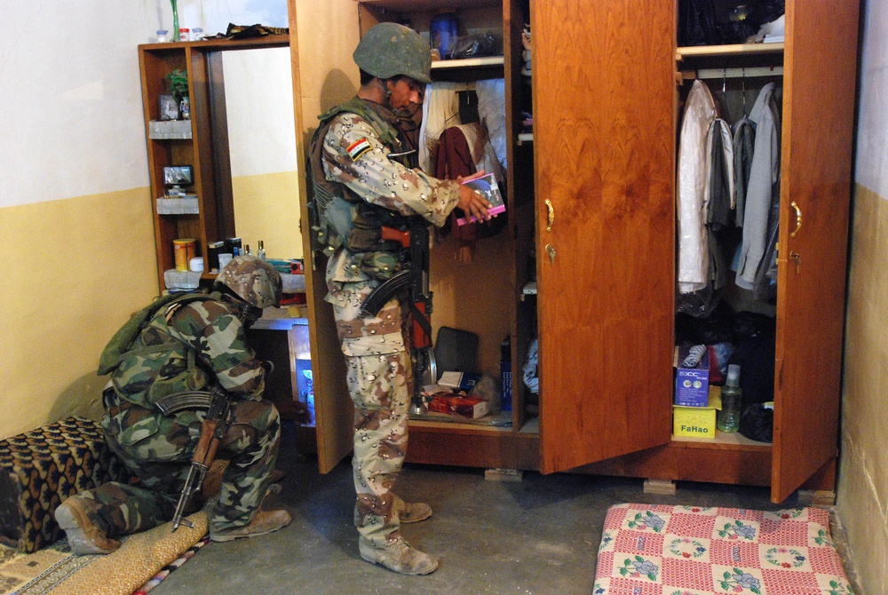 IA Scouts take point in ongoing pursuit of insurgents in Tuz