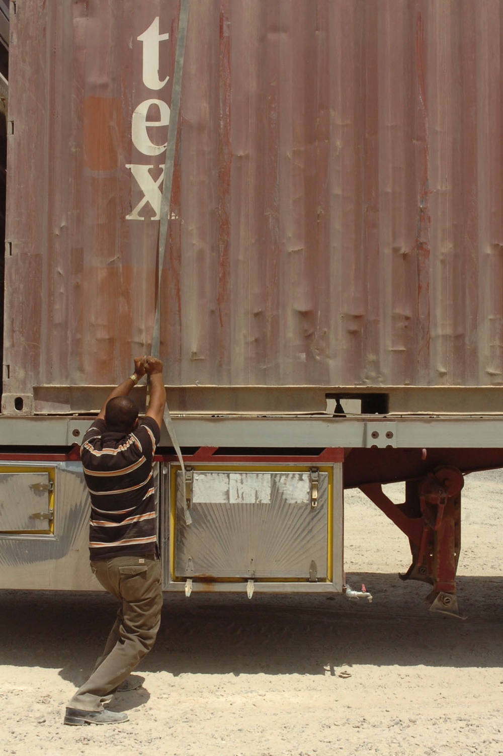 Private trucking companies improve Iraqi economy