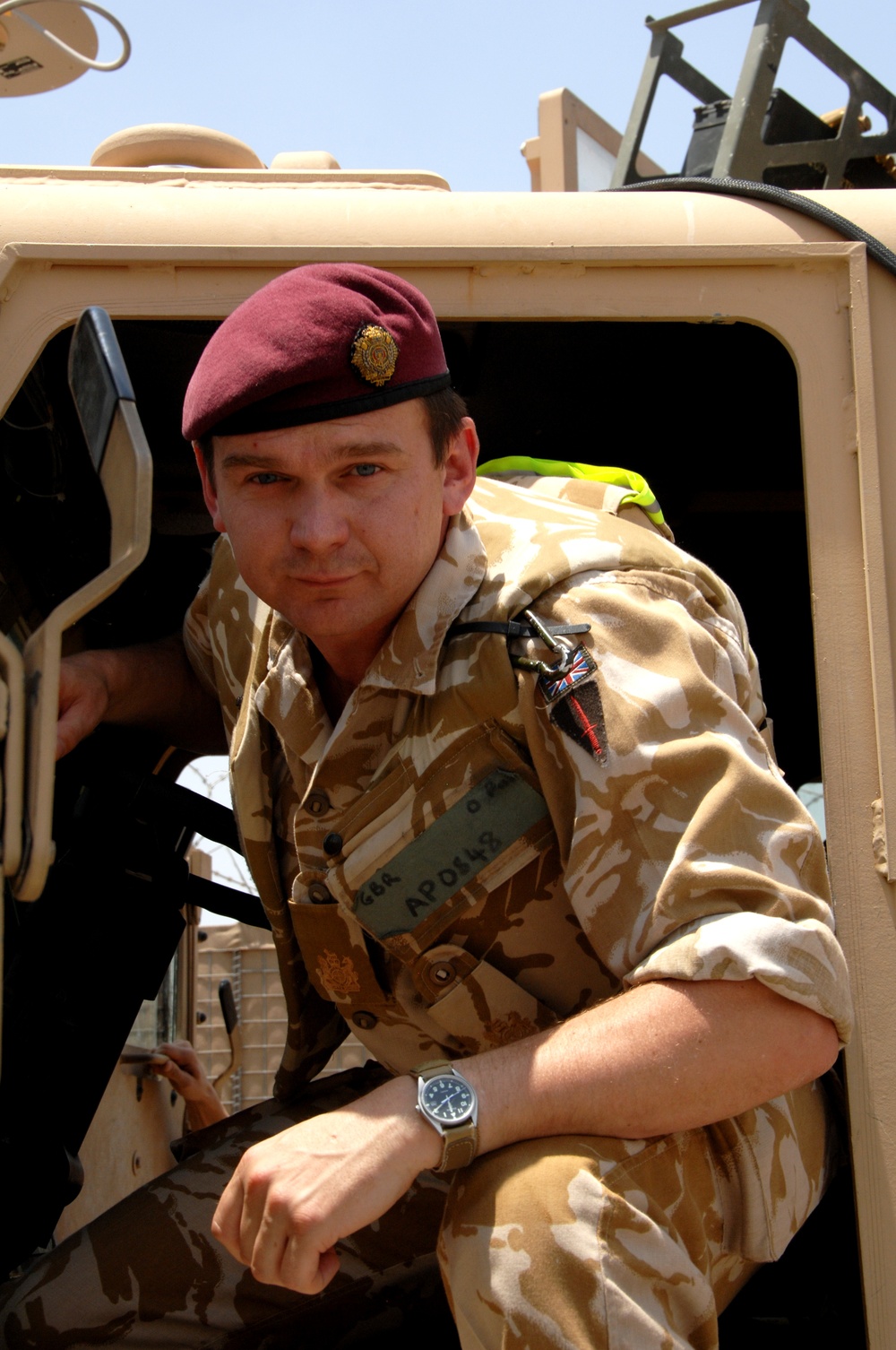 British Command Master Driver visits COB Basra to be briefed on the COUGAR