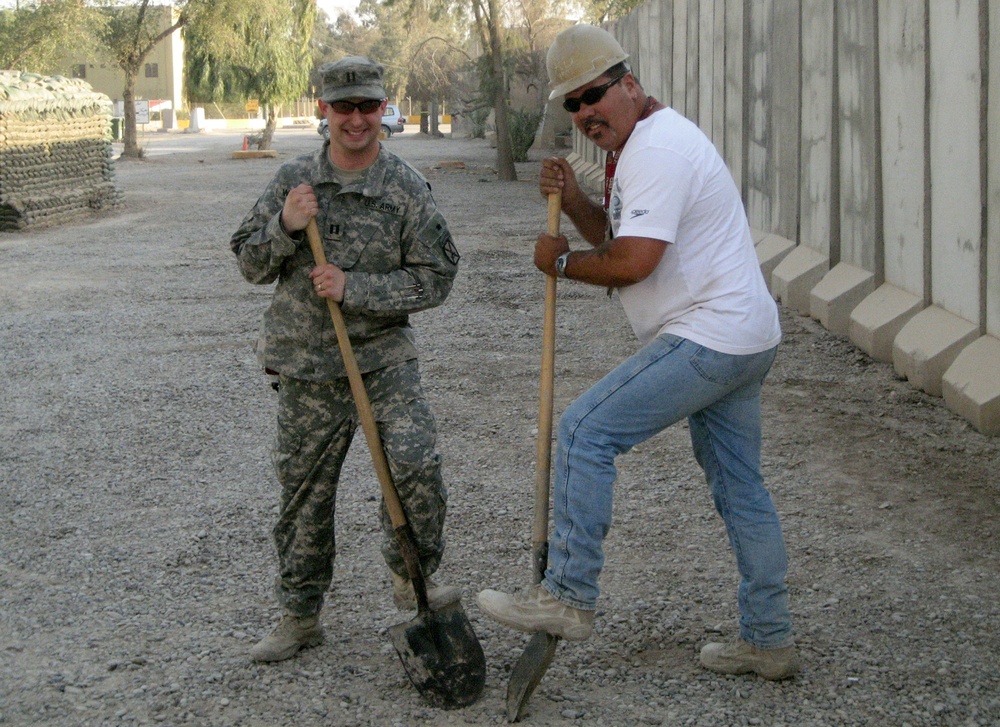 Mayor's cell plays key role in FOB life of some deployed Soldiers