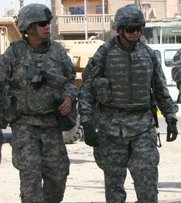 412th Engineer Command CG visits Task Force Gold Soldiers
