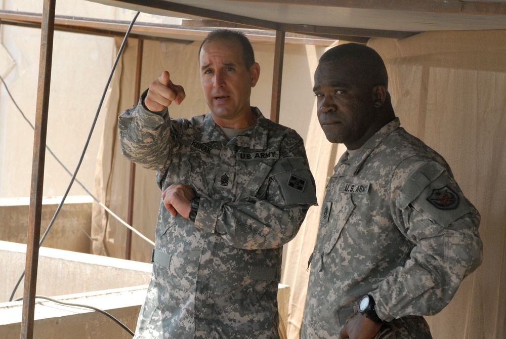 Top Force NCO visits northern Baghdad Soldiers