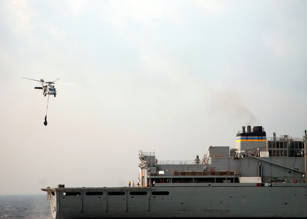 French and American carrier qualifications