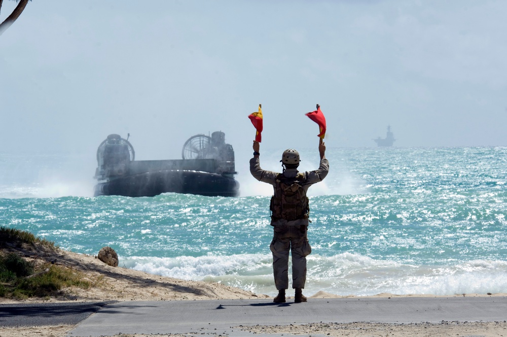 USS Bonhomme Richard Refueled