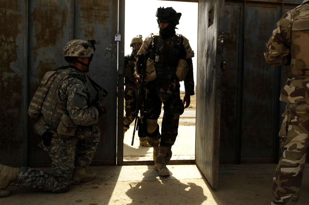 Iraqi and U.S. Soldiers