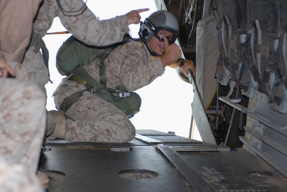 Marines, Army Train on Osprey Ops