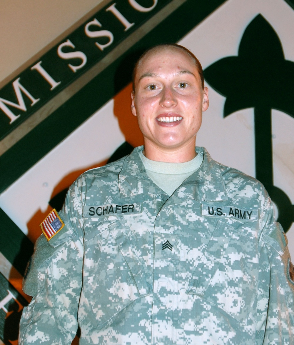 MND-B Soldier reacts to C-130 emergency landing