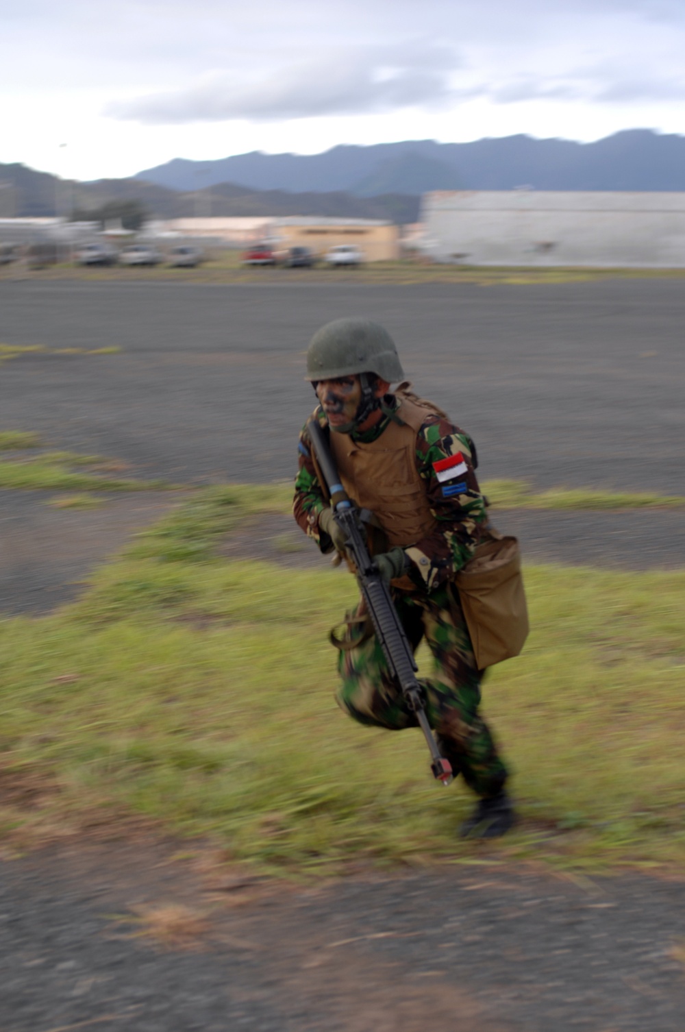 Indonesian marines Perform an Over-the-Beach Infiltration