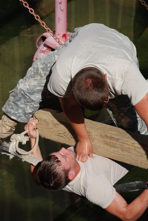 Soldiers hone leadership skills, work as team; 1087th Transportation Company completes Leadership Reaction Course