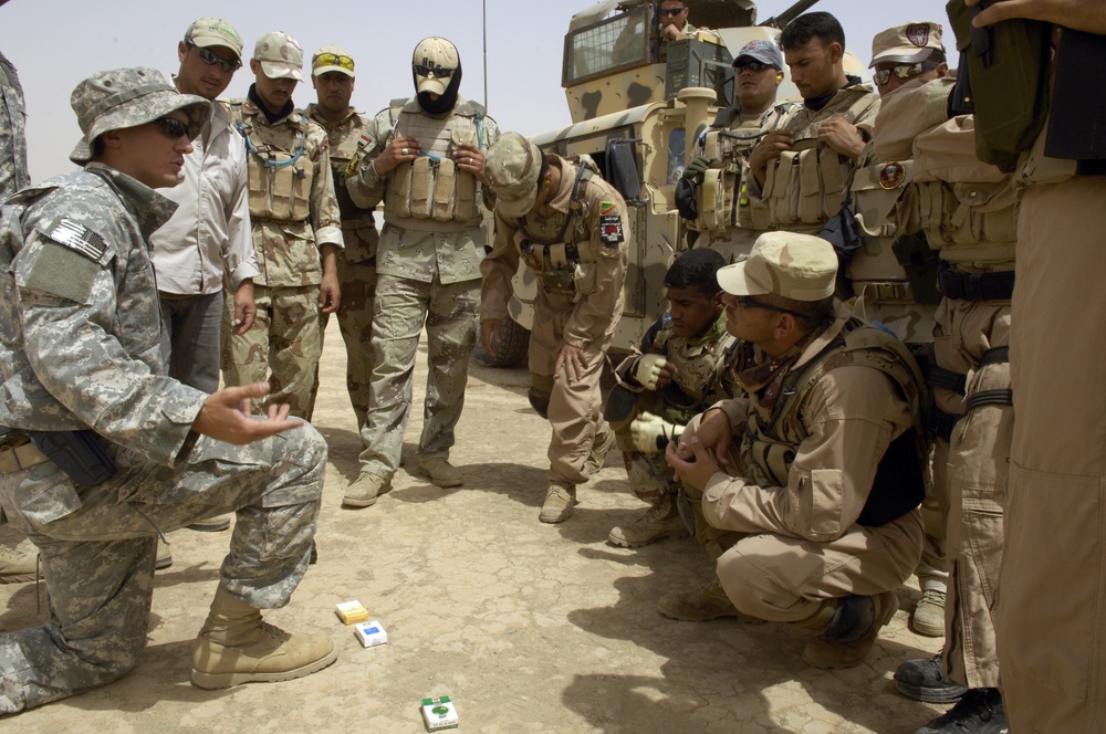 Iraqi Army Conducts IED Reaction Exercise