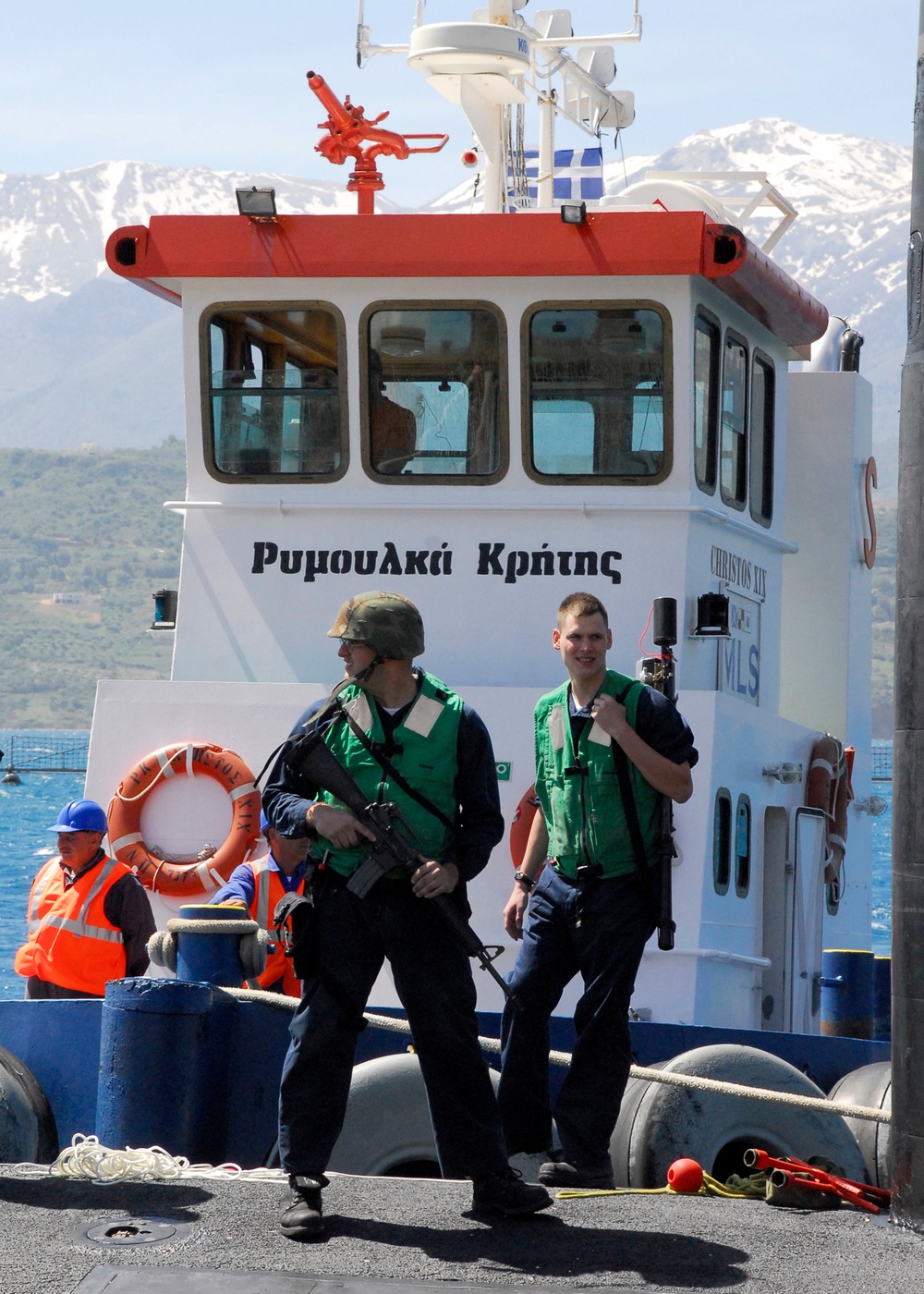 USS Montpelier arrives at Souda Harbor