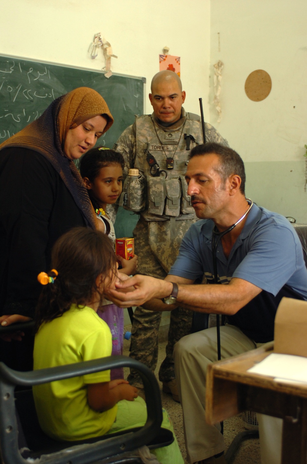 Top Guns, Iraqi doctors provide medical care to Iraqis in Baghdad