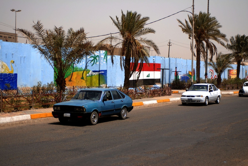Sadr City Walls Earn Colorful Makeover