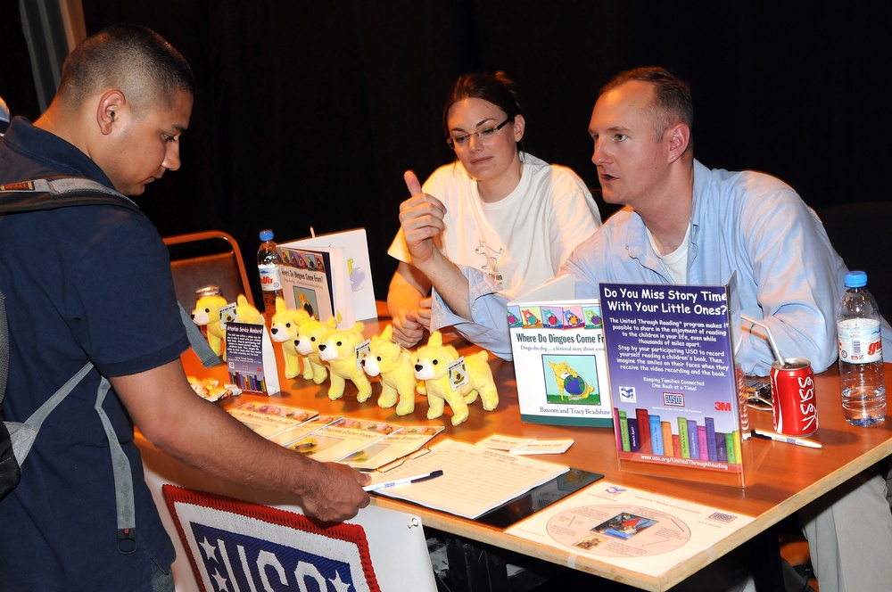 Dingo promotes pet adoption to deployed troops