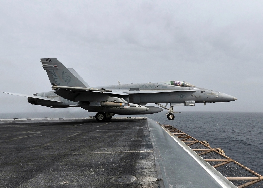F/A-18C Hornet launches from USS Abraham Lincoln