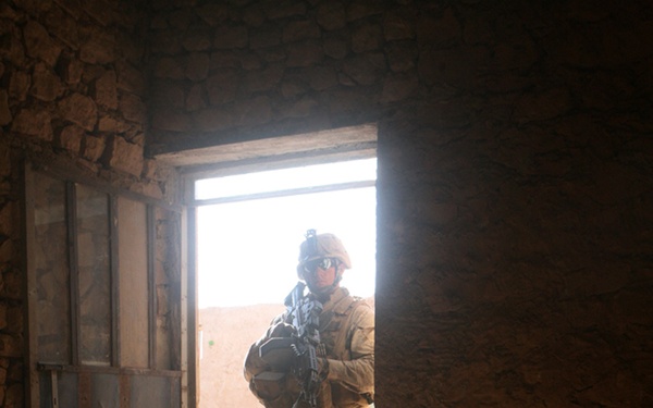 Marines target oil smuggling, protect citizens