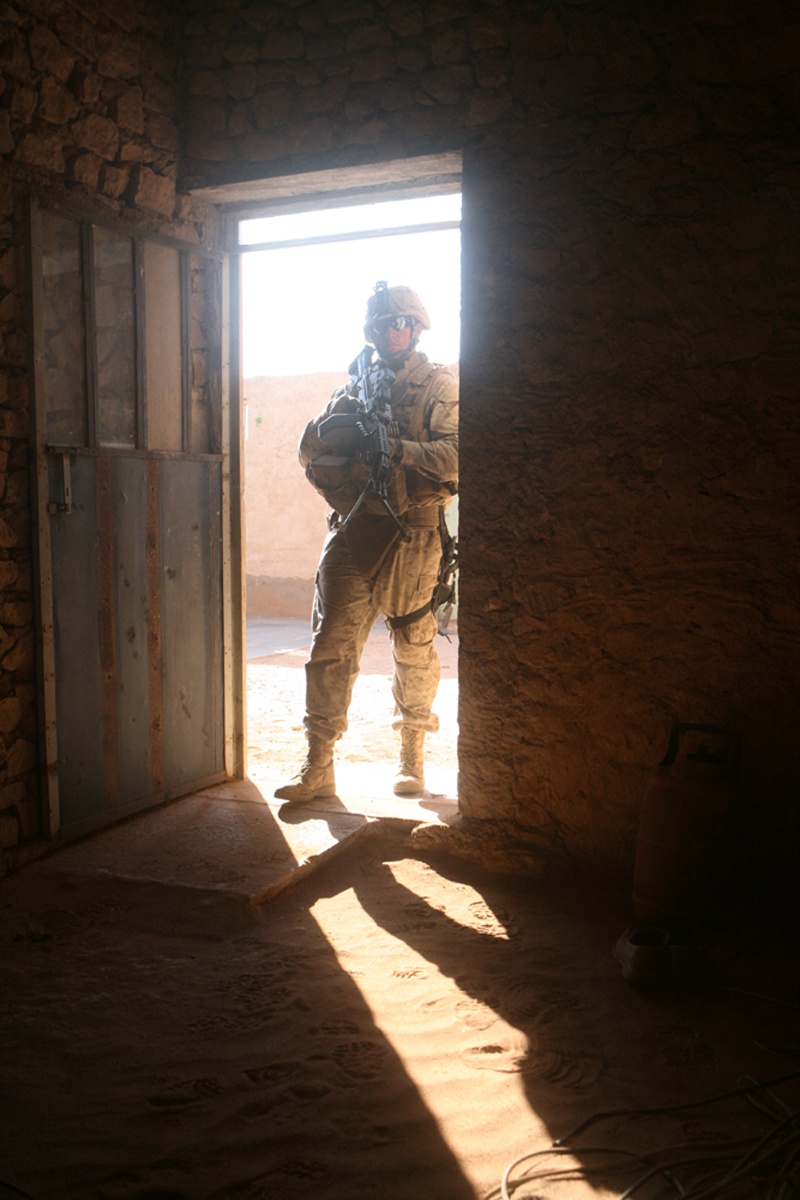 Marines target oil smuggling, protect citizens