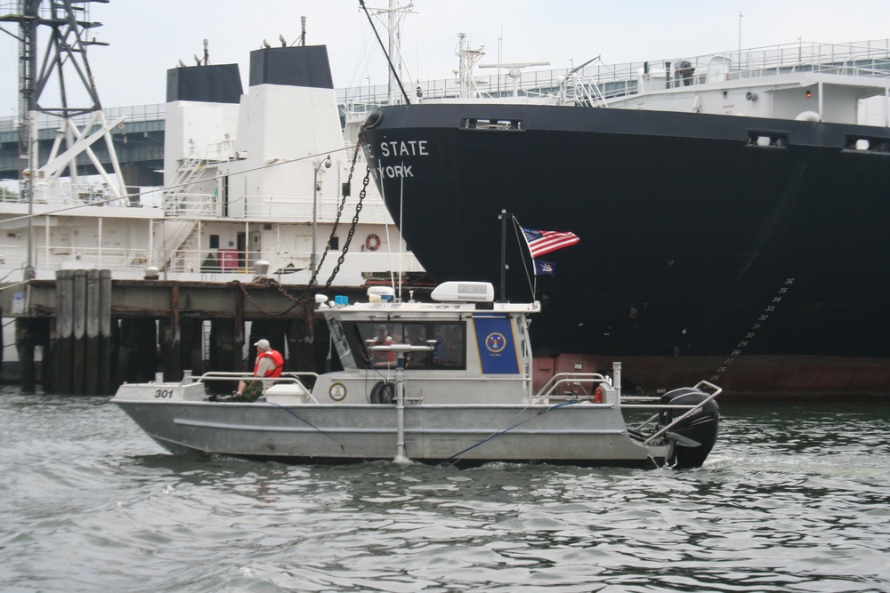Patrol Boats, Sailors and Marines Support Maritime Homeland Security Exercise