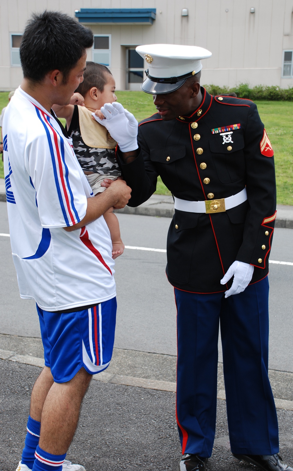 Fuji Friendship Festival Provides Common Ground for Marines, Japan Citizens on Okinawa