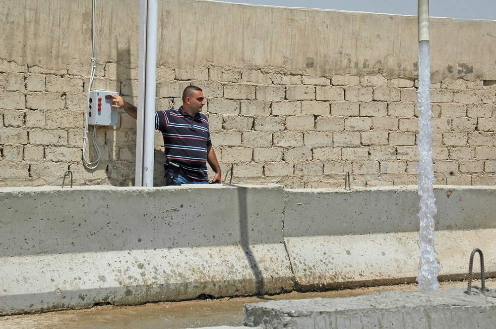 Iraqi, U.S. officials combine efforts to bring water to Baghdad Al Jadida area