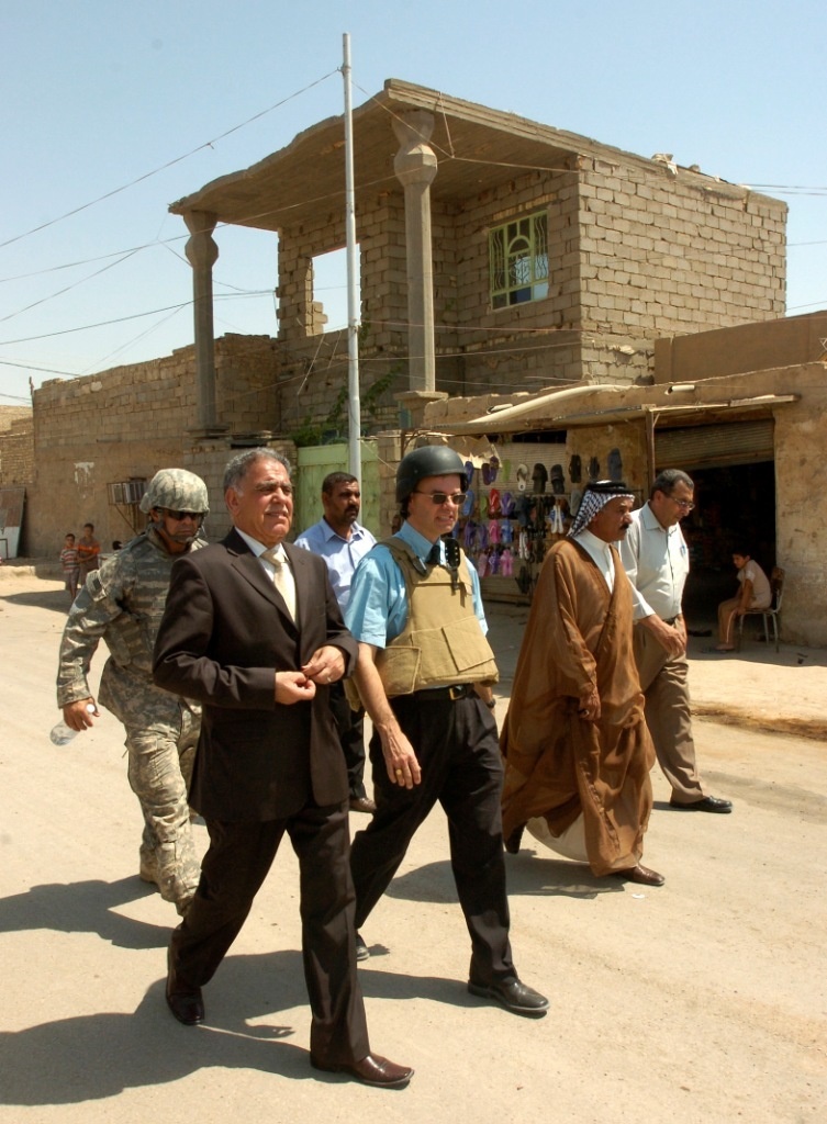 Senior diplomat visits leaders in Babil Province