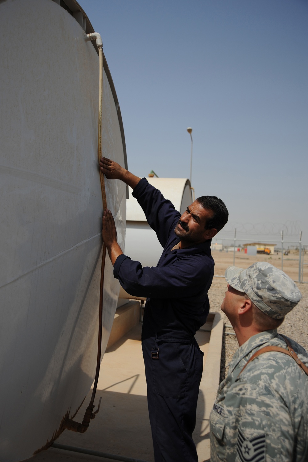 Kansas Airman Helps Keep Iraqi Military Base Powered