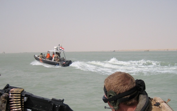 USS Firebolt Makes Port Visit to Iraq
