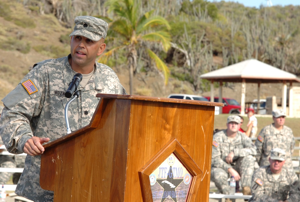 525th MP Battalion Holds Change of Command Ceremony