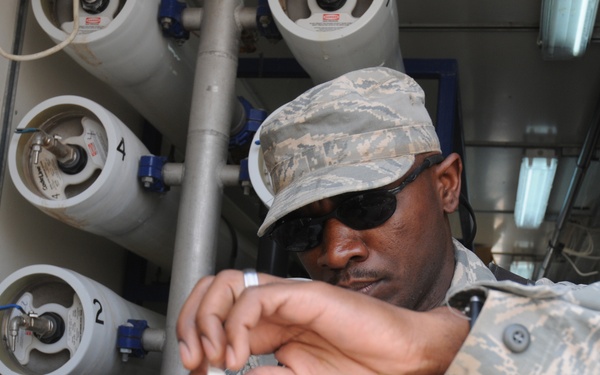 U.S. Airman Test Drinking Water