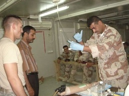 Iraqi Army, Long Knife medics conduct joint training