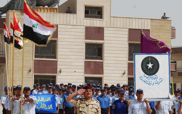 IP graduate 840 policemen from four-week training course