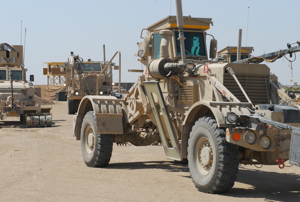 Iraqi Army participate in Vanguard route clearance class