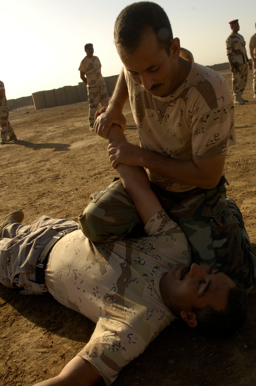 Iraqi Soldiers Practice Combatives