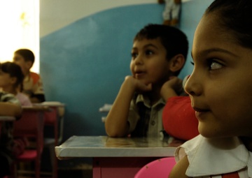 U.S. Soldiers visit elementary school