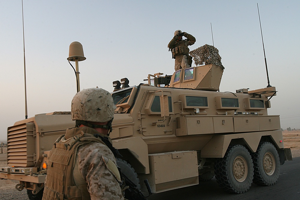 Security Company "Misfits" ensure Marines, vehicle get to the fight