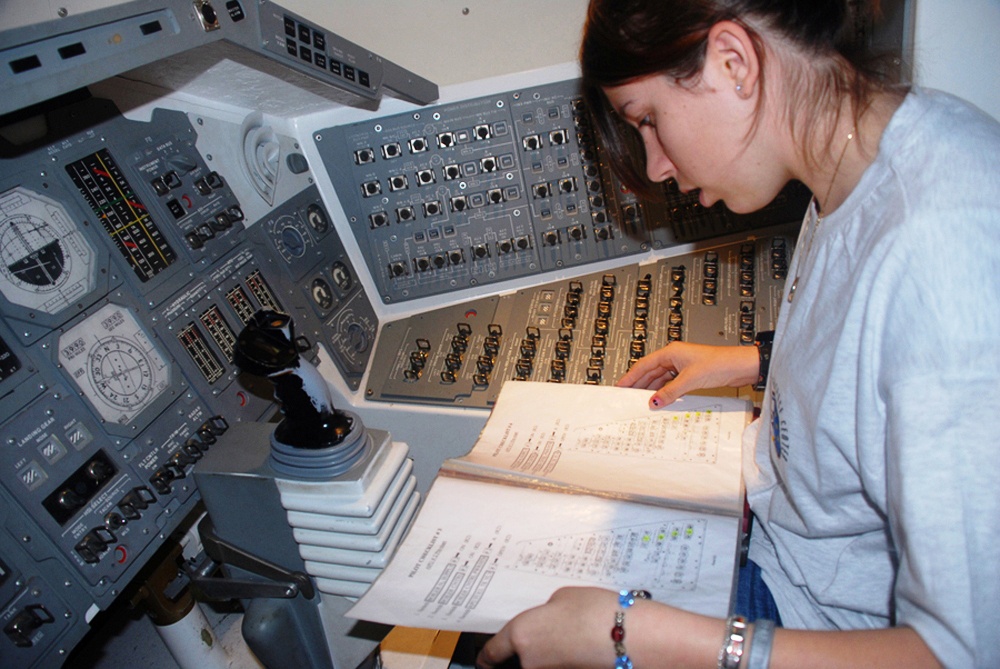 Children of Deployed Parents Aim for Stars at Space Camp